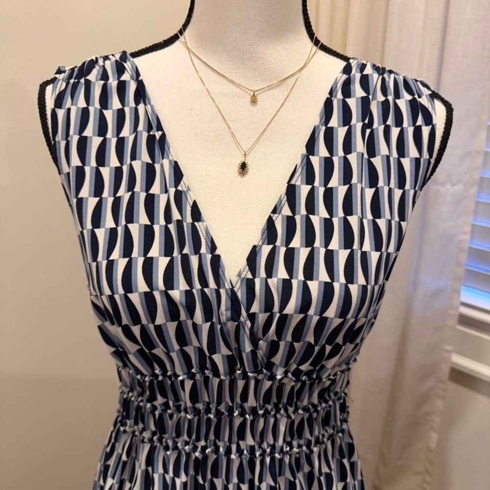 Max Edition Women Blue Geometric Print Smocked Waist V-Neck Sleeveless Dress M - Picture 3 of 5